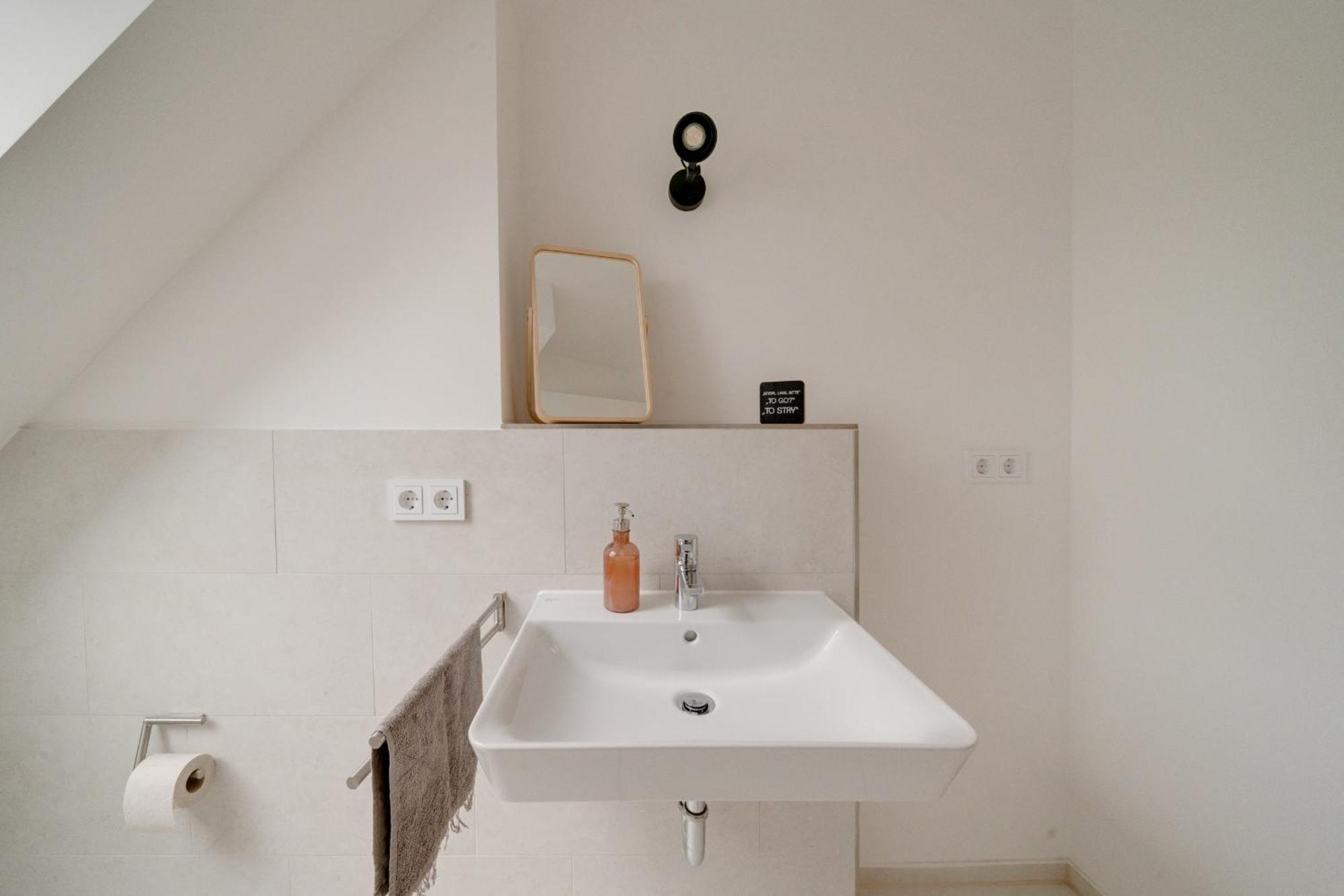 Neu-Luxus Apartment-Zentral In Altstadt-65-80Qm เอาก์สเบิร์ก ภายนอก รูปภาพ