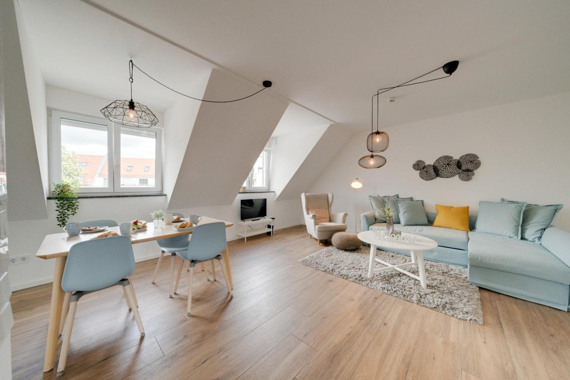 Neu-Luxus Apartment-Zentral In Altstadt-65-80Qm เอาก์สเบิร์ก ภายนอก รูปภาพ