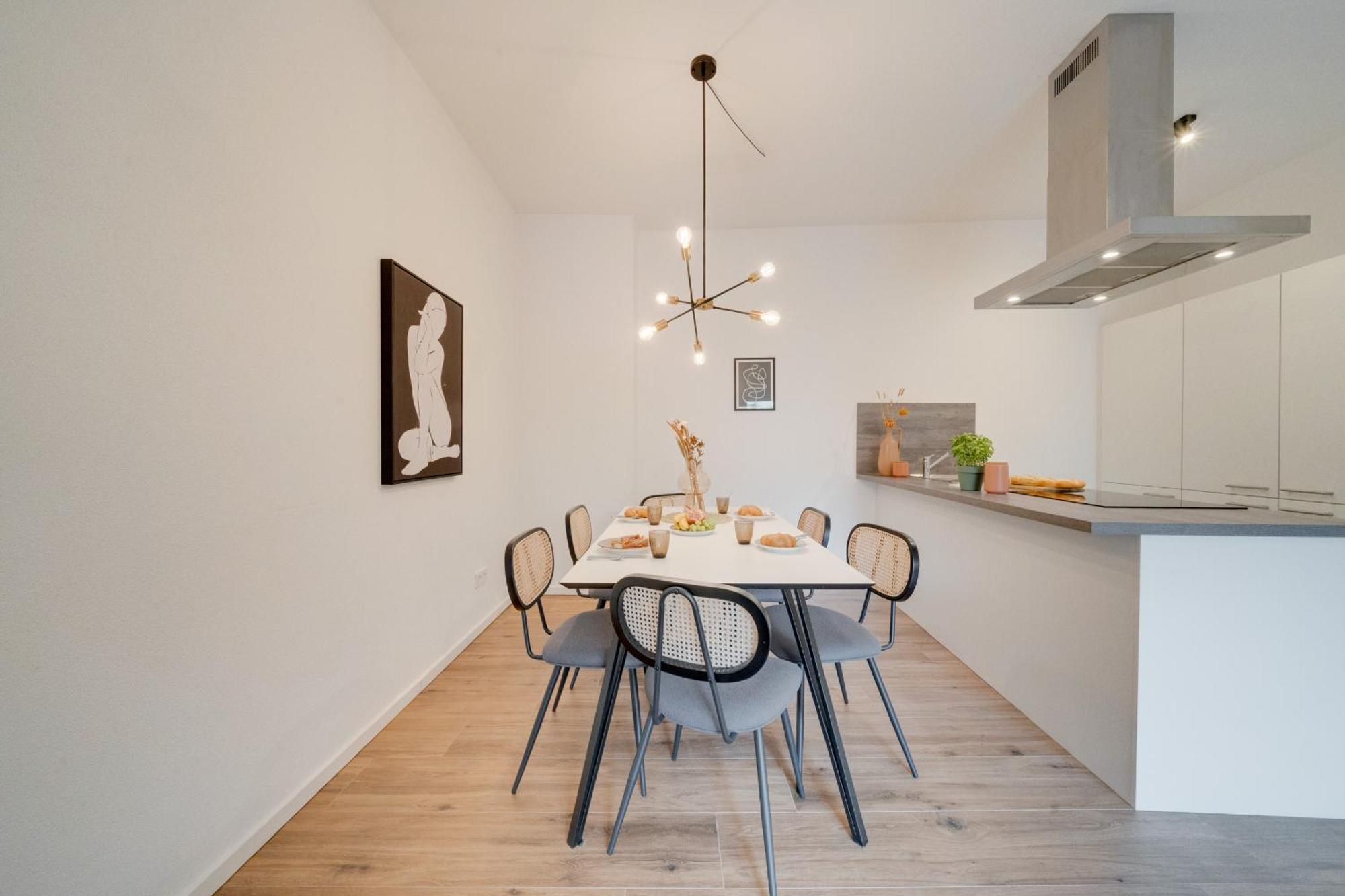 Neu-Luxus Apartment-Zentral In Altstadt-65-80Qm เอาก์สเบิร์ก ภายนอก รูปภาพ