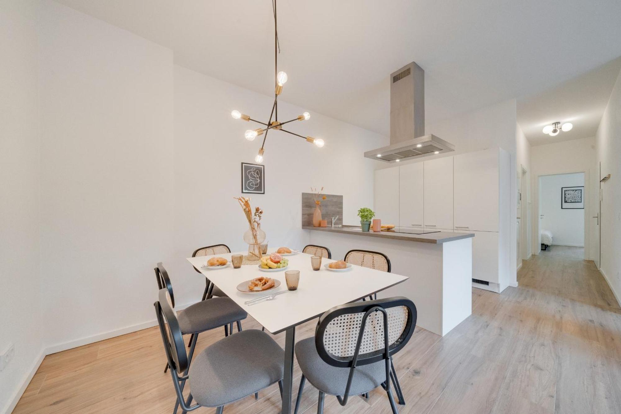 Neu-Luxus Apartment-Zentral In Altstadt-65-80Qm เอาก์สเบิร์ก ภายนอก รูปภาพ