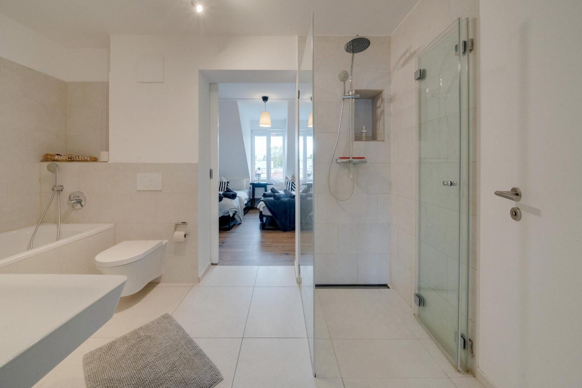 Neu-Luxus Apartment-Zentral In Altstadt-65-80Qm เอาก์สเบิร์ก ภายนอก รูปภาพ