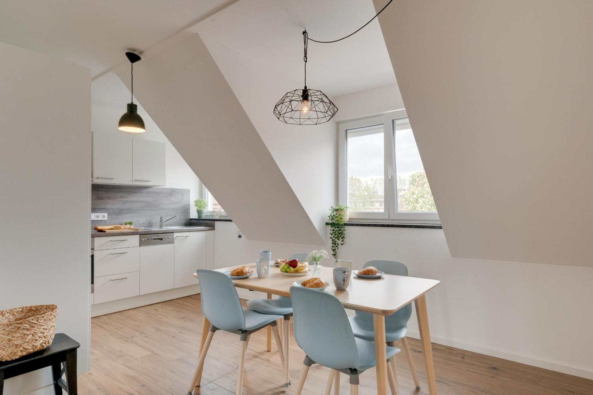 Neu-Luxus Apartment-Zentral In Altstadt-65-80Qm เอาก์สเบิร์ก ภายนอก รูปภาพ