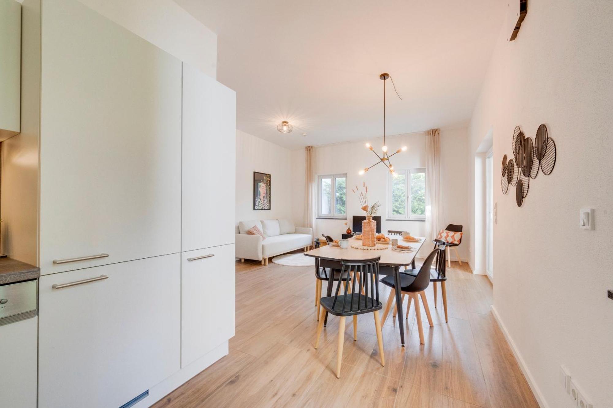 Neu-Luxus Apartment-Zentral In Altstadt-65-80Qm เอาก์สเบิร์ก ภายนอก รูปภาพ