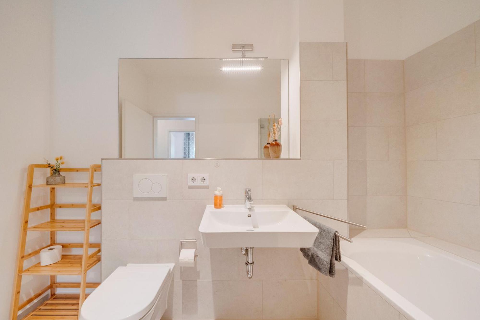 Neu-Luxus Apartment-Zentral In Altstadt-65-80Qm เอาก์สเบิร์ก ห้อง รูปภาพ